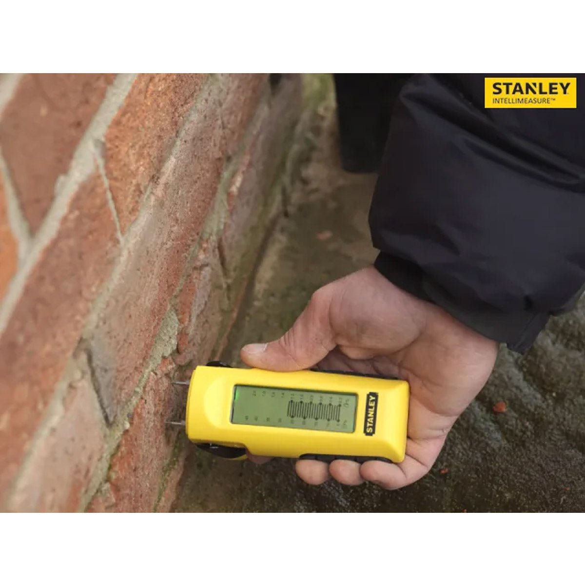 Stanley Intelli Moisture Meter - The ToolBox Scotland