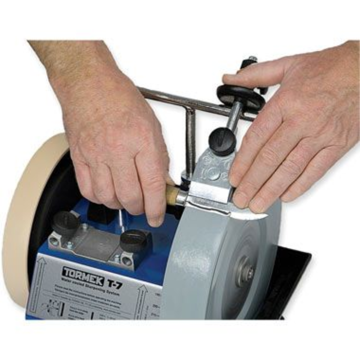 http://thetoolboxscotland.co.uk/cdn/shop/products/tormek-svm-knife-jigs-98305-p.png?v=1651927454