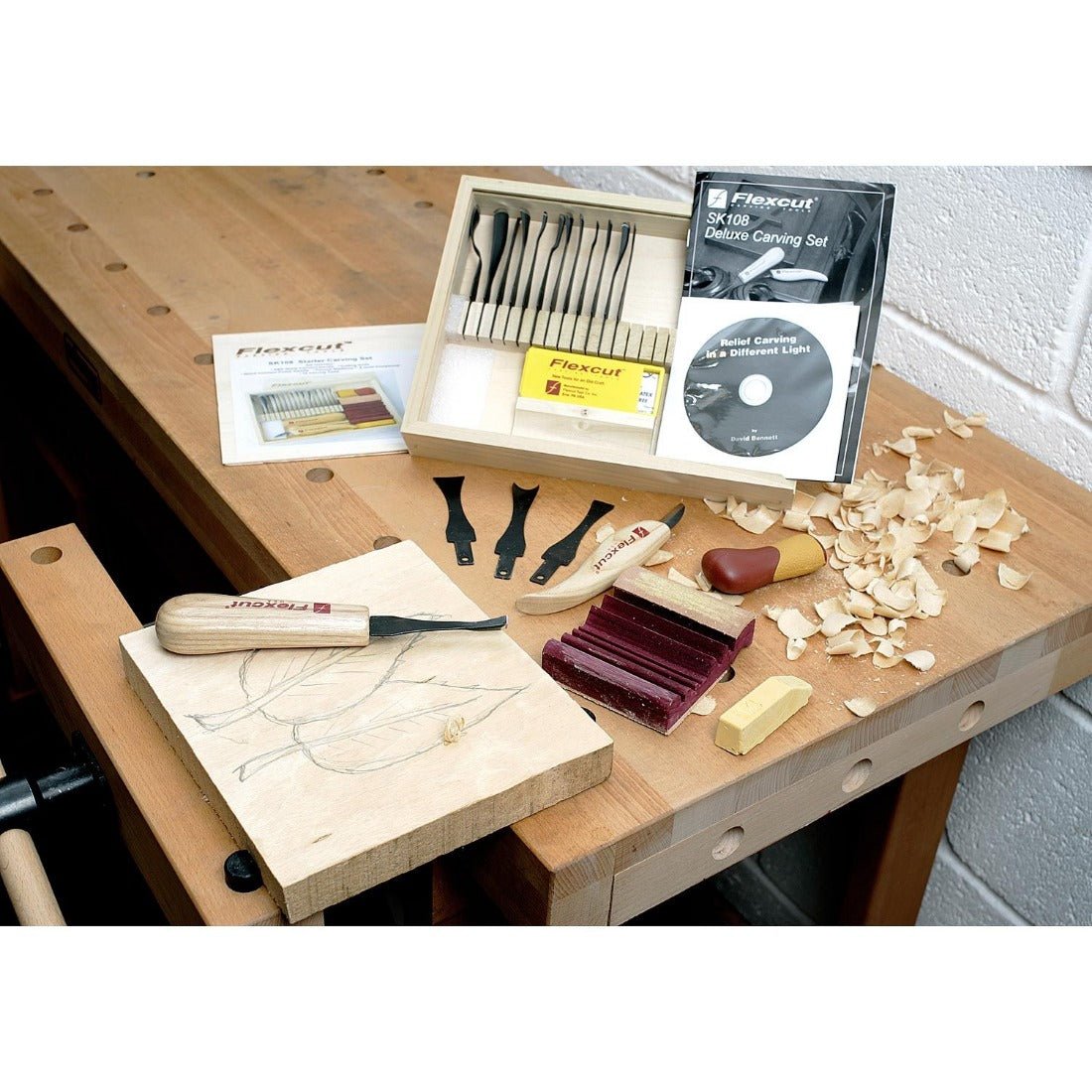 Flexcut SK108 21 Piece Starter Carving Set - The ToolBox Scotland