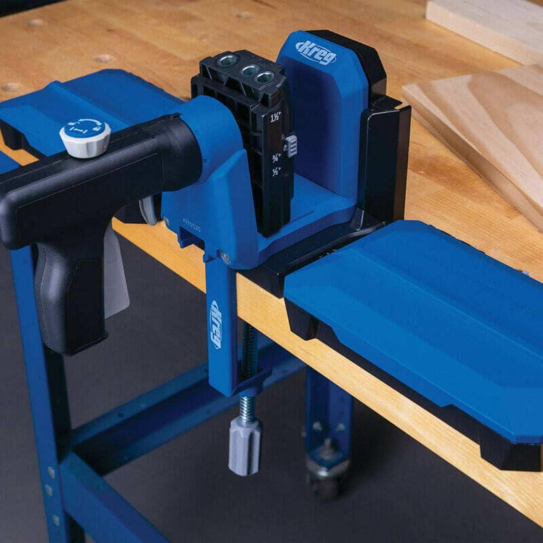 image showing Kreg Docking Station KPHA750 with 720 jig fitted to a bench using the g clamp