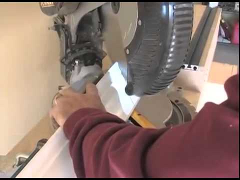 demonstration video by Gary Streigler on using and setting up Kreg crown moulding jig